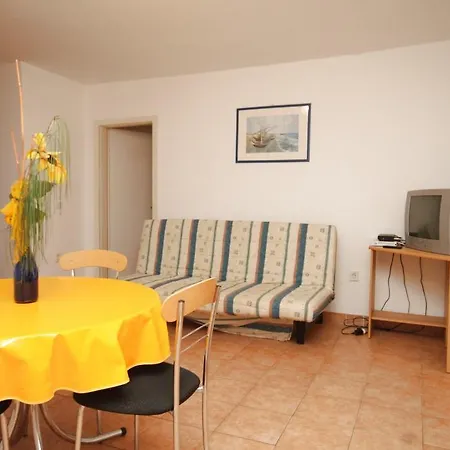 Apartment 7129b *