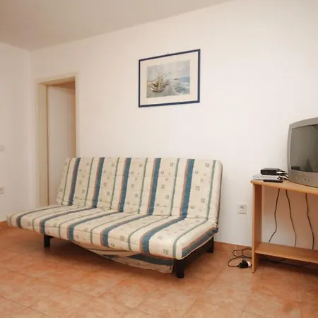 Apartment 7129b *