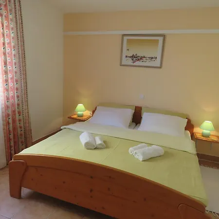 7129b Apartment